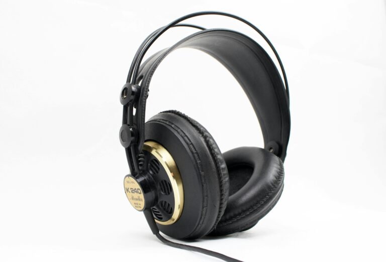 Black headset on a white background, representing when to replace your headset due to wear or malfunction.